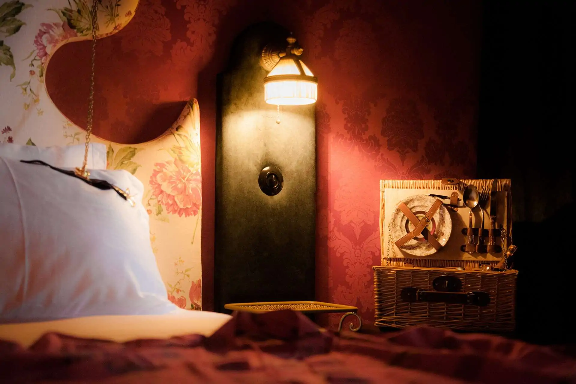 pensao_amor_quartos_madams_lodge_01.jpg